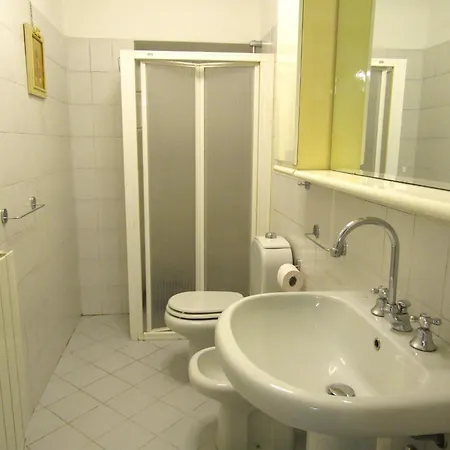 La Casa Di Mezzo