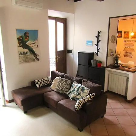 La Casa Di Mezzo